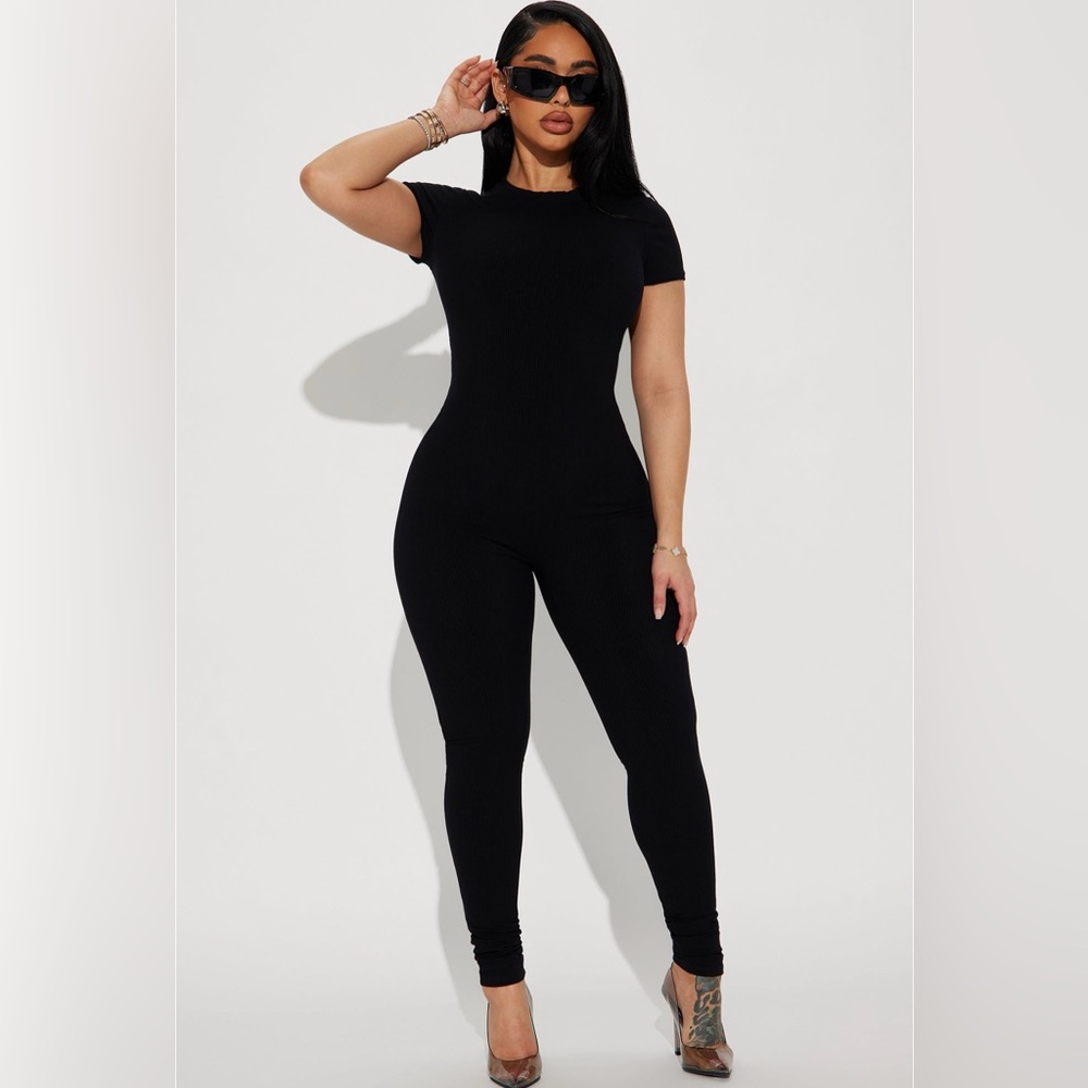 SOLD! Fashion Nova Ribbed Jumpsuit